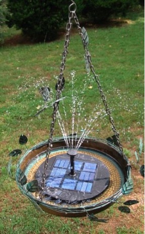 Make birds' holidays happy with a solar hanging bird bath