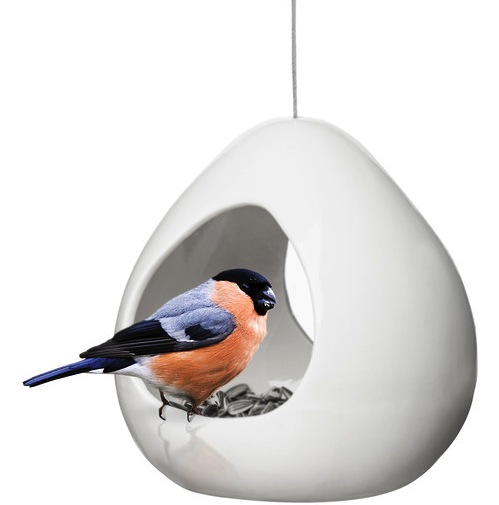 Actually ceramic and oh so mod, this glass bird feeder offers great versatility.