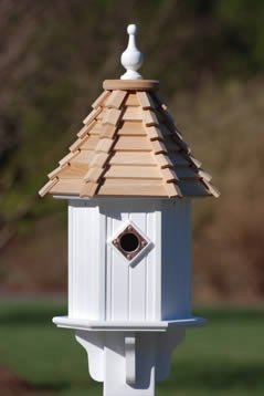 Birds prefer to build their own nest inside a birdhouse